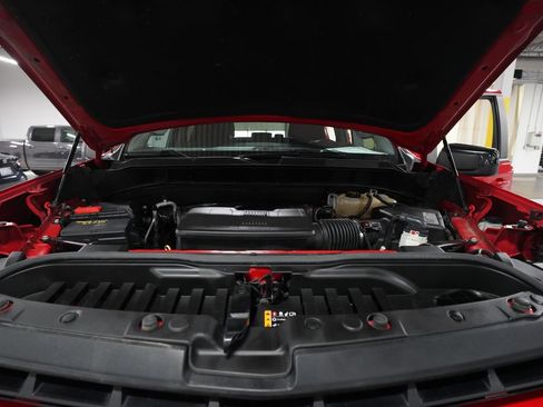 Used 2020 Chevrolet Silverado 1500 RST AWD/4WD image 3