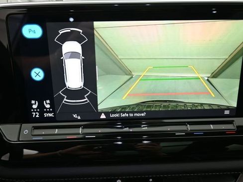 New 2026 Volkswagen Atlas SE image 32