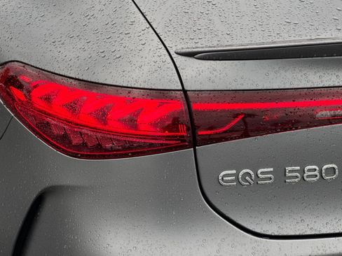 Certified 2023 Mercedes-Benz EQS 580 4MATIC Sedan image 16