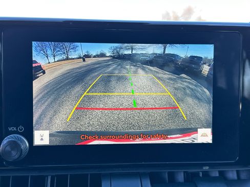 Used 2023 Toyota RAV4 XLE image 29