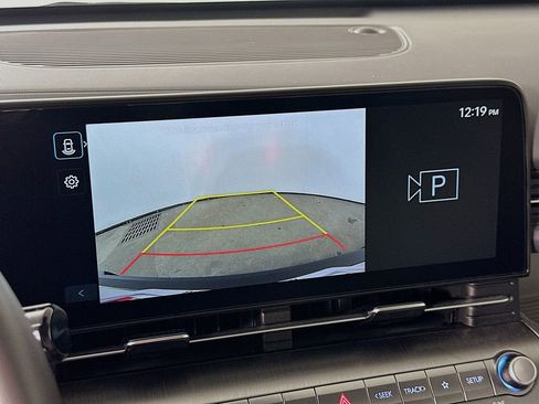Used 2025 Hyundai Kona SEL FWD image 10