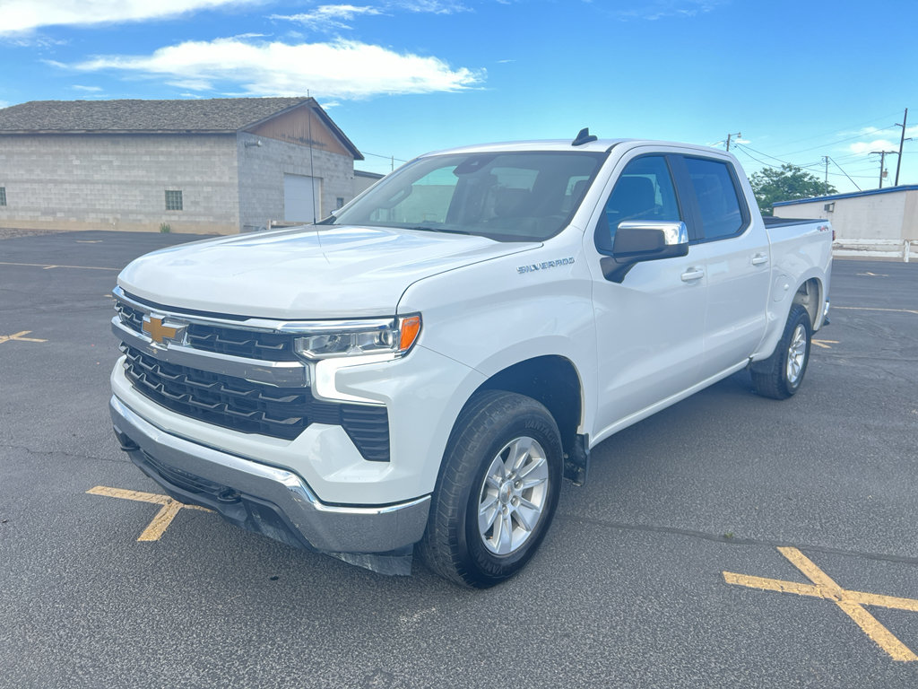 Used 2025 Chevrolet Silverado 1500 LT AWD/4WD image 8