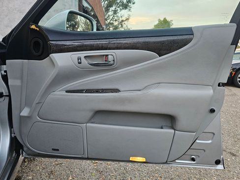 Used 2007 Lexus LS 460 image 21