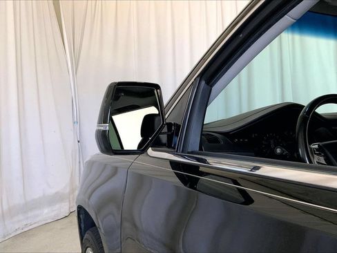 Used 2019 Cadillac Escalade Premium Luxury RWD image 10