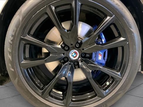 Used 2023 BMW X7 M60i w/ Executive Package image 11