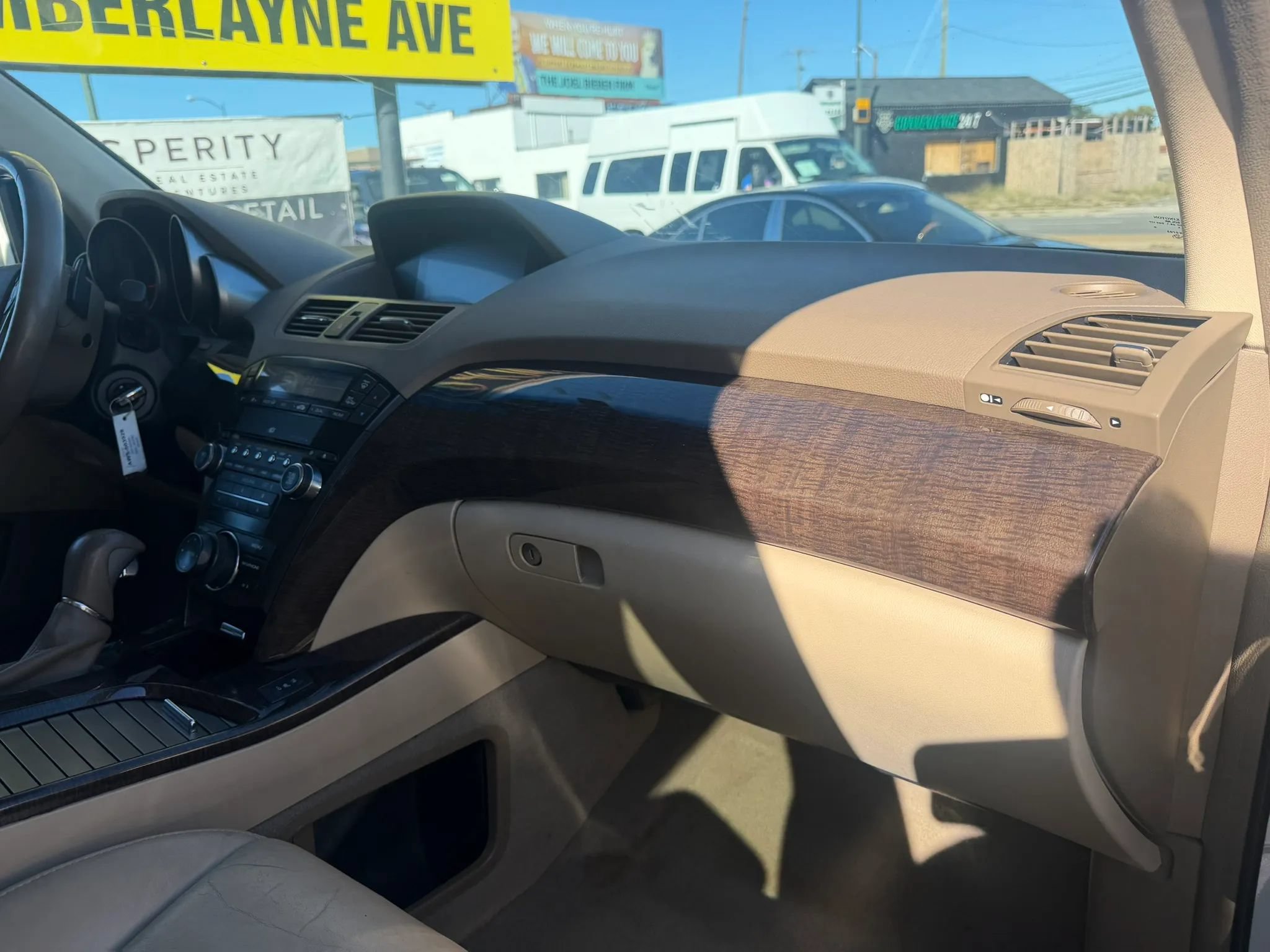 Used 2010 Acura MDX w/ Technology Package AWD/4WD image 9