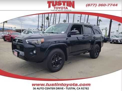 Certified 2023 Toyota 4Runner SR5 Premium image 1