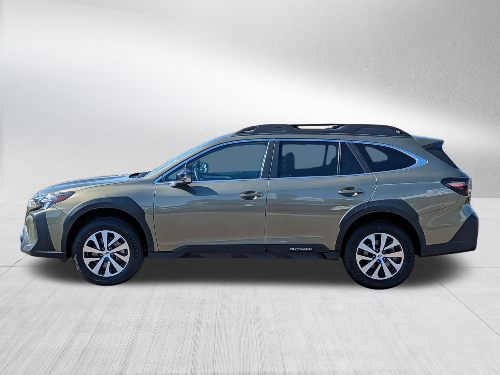 Certified 2025 Subaru Outback Premium AWD/4WD image 4