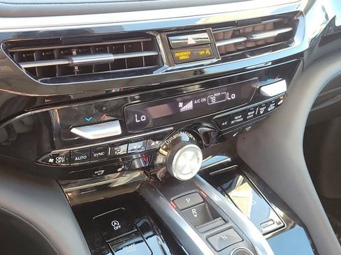 Certified 2023 Acura MDX FWD w/ Technology Package image 21