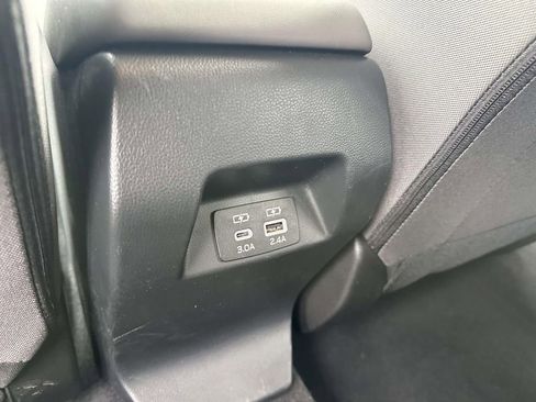 Certified 2025 Subaru Crosstrek 2.0i Premium image 9