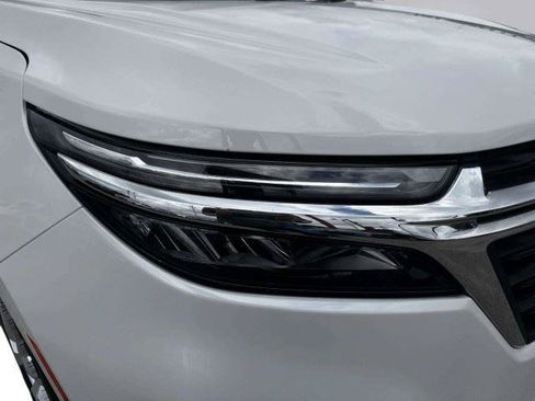 Used 2022 Chevrolet Equinox LT FWD image 11