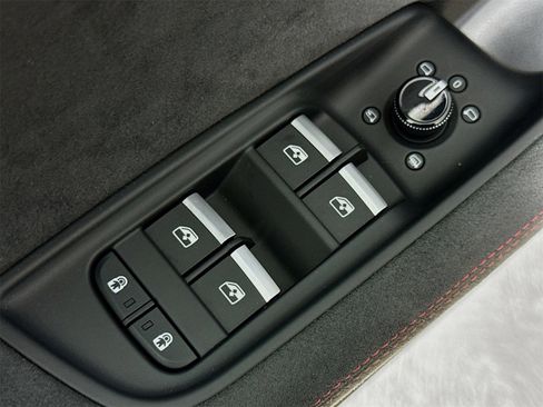 New 2026 Audi RS Q8 performance image 18