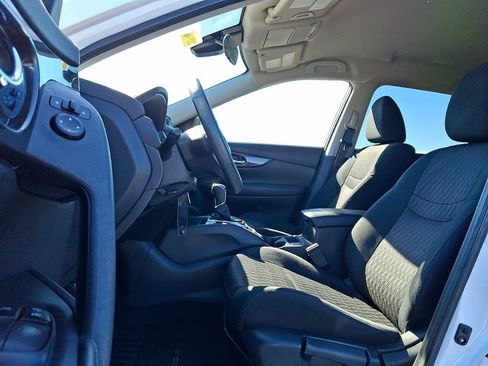 Used 2019 Nissan Rogue S w/ Special Edition Package AWD/4WD image 13