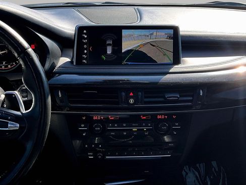 Used 2018 BMW X5 xDrive50i w/ M Sport Package image 10