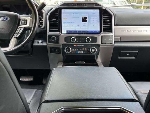 Used 2022 Ford F250 Lariat w/ Lariat Ultimate Package AWD/4WD image 16