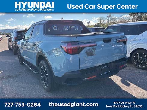 Used 2024 Hyundai Santa Cruz SEL w/ Activity Package image 2