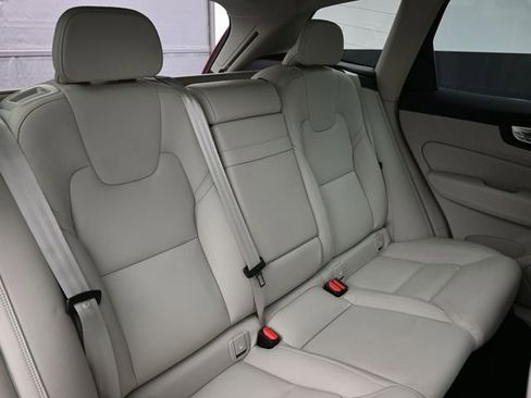 Used 2021 Volvo XC60 T5 Inscription w/ Protection Package FWD image 28