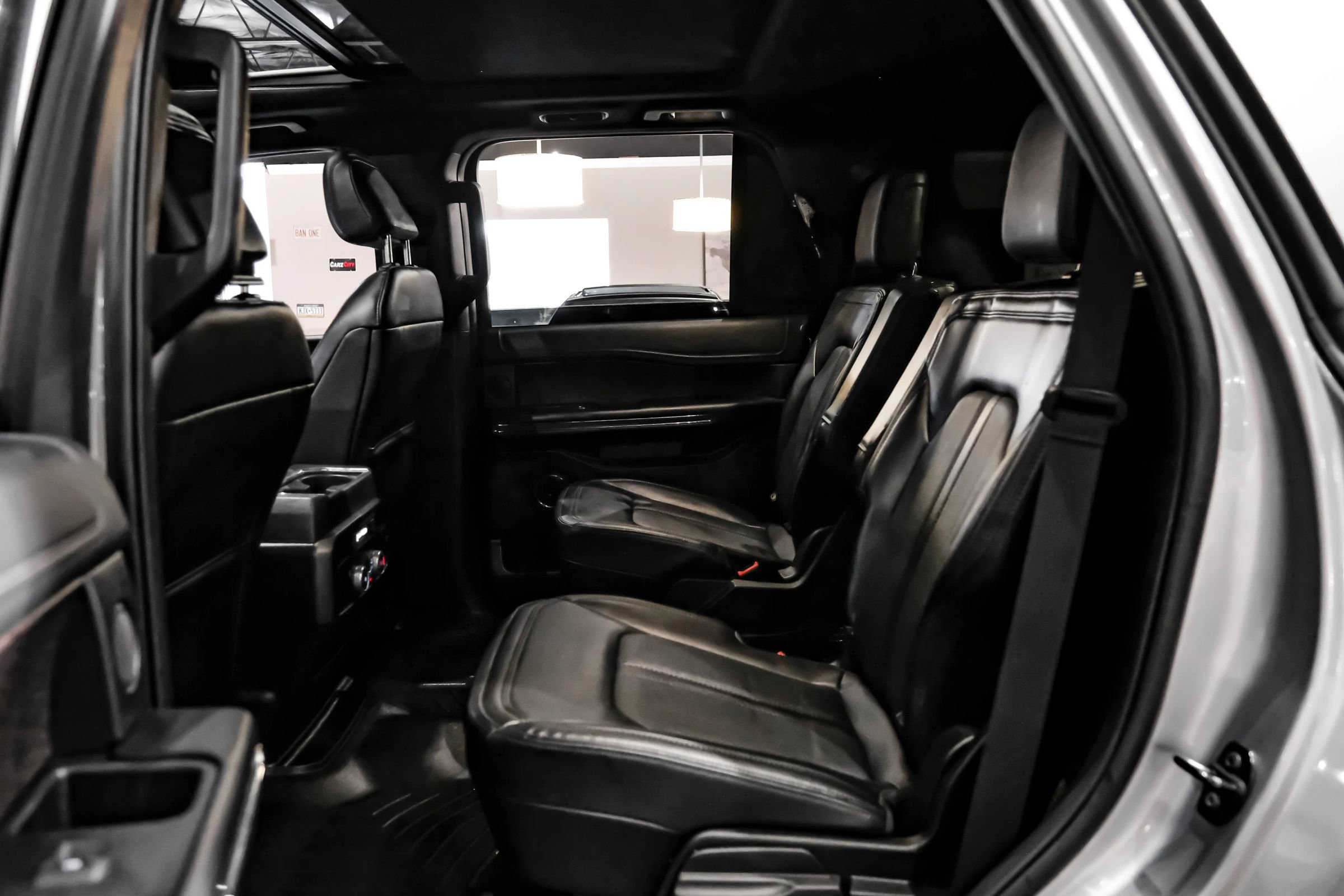 Used 2021 Ford Expedition Limited RWD image 31