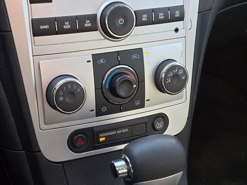 Used 2010 Chevrolet Malibu LT w/ Power Convenience Package image 27