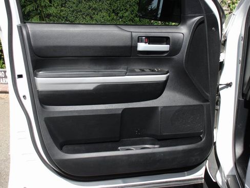 Used 2019 Toyota Tundra SR5 w/ SR5 Upgrade Package image 14