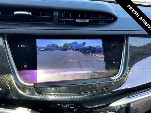 Used 2023 Cadillac XT6 Sport AWD/4WD image 9