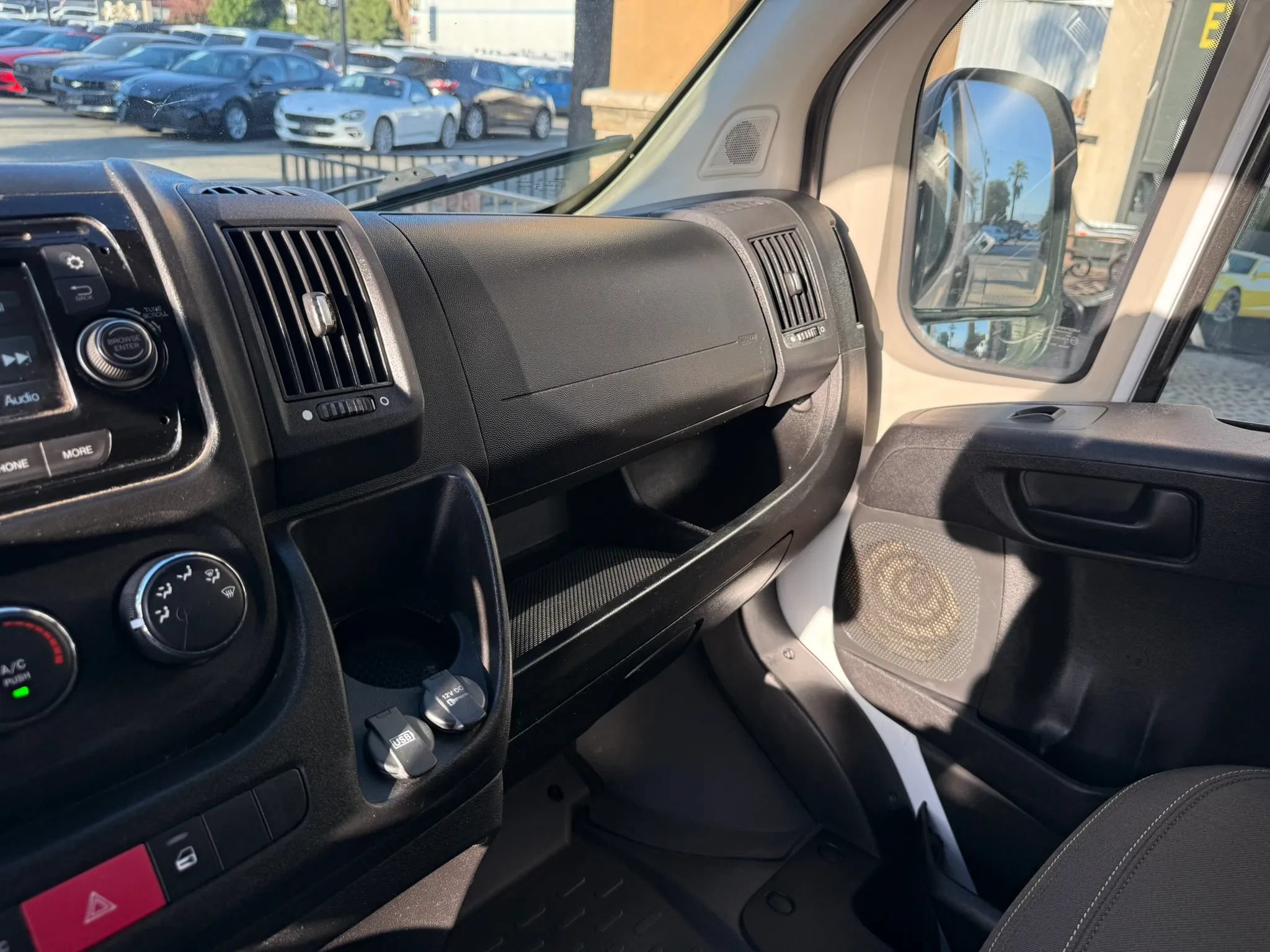 Used 2017 RAM ProMaster 1500 FWD image 23