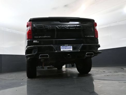 Used 2023 Chevrolet Silverado 1500 Custom Trail Boss AWD/4WD image 22