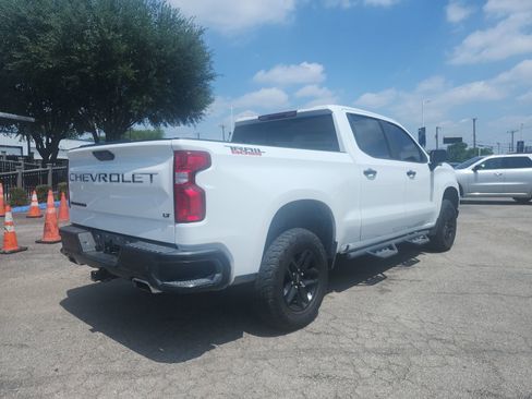 Used 2021 Chevrolet Silverado 1500 LT Trail Boss w/ Convenience Package II AWD/4WD image 3