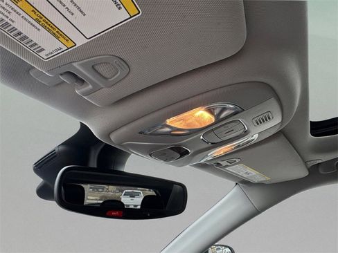 Used 2022 Jeep Compass Latitude w/ Sun and Sound Group image 28