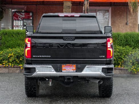 Used 2024 Chevrolet Silverado 2500 LTZ w/ LTZ Convenience Package image 7