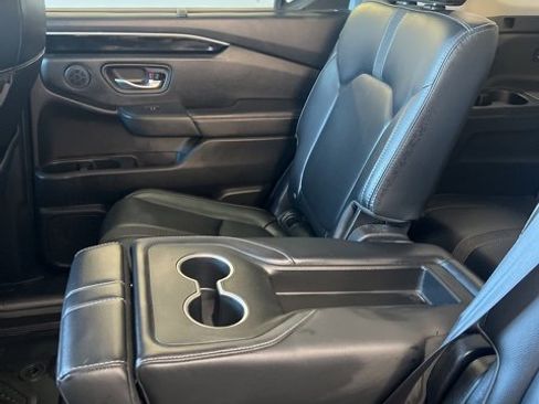 Used 2024 Honda Pilot Touring image 31