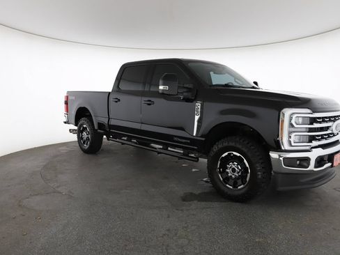 Used 2024 Ford F250 Lariat AWD/4WD image 2