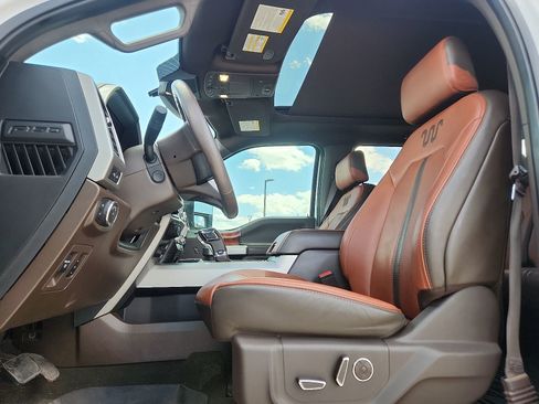 Used 2019 Ford F150 King Ranch w/ Equipment Group 601A Luxury AWD/4WD image 9