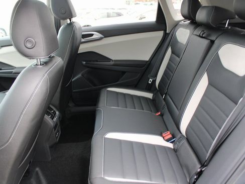 New 2026 Volkswagen Taos SEL AWD/4WD image 20