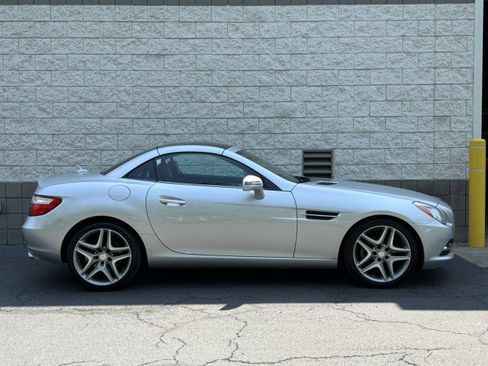 Used 2013 Mercedes-Benz SLK 250 image 15