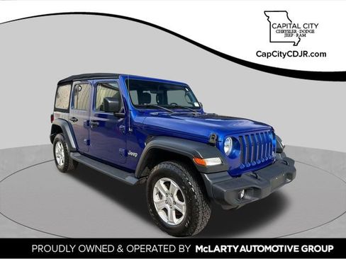 Used 2018 Jeep Wrangler Unlimited Sport S AWD/4WD image 1