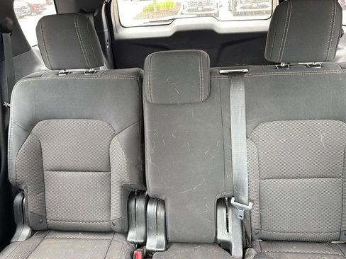 Used 2017 Ford Explorer XLT w/ Equipment Group 201A AWD/4WD image 14