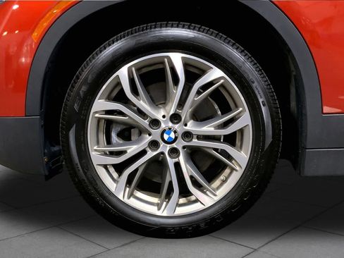 Used 2022 BMW X2 xDrive28i w/ Premium Package AWD/4WD image 11