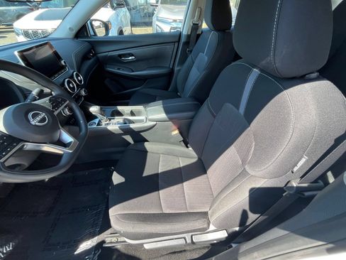 Used 2025 Nissan Sentra SV FWD image 22