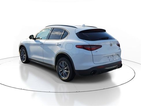 Used 2022 Alfa Romeo Stelvio Sprint image 4