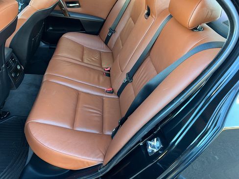 Used 2007 BMW 525xi Sedan image 11