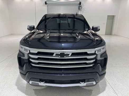 Used 2024 Chevrolet Silverado 1500 High Country image 8