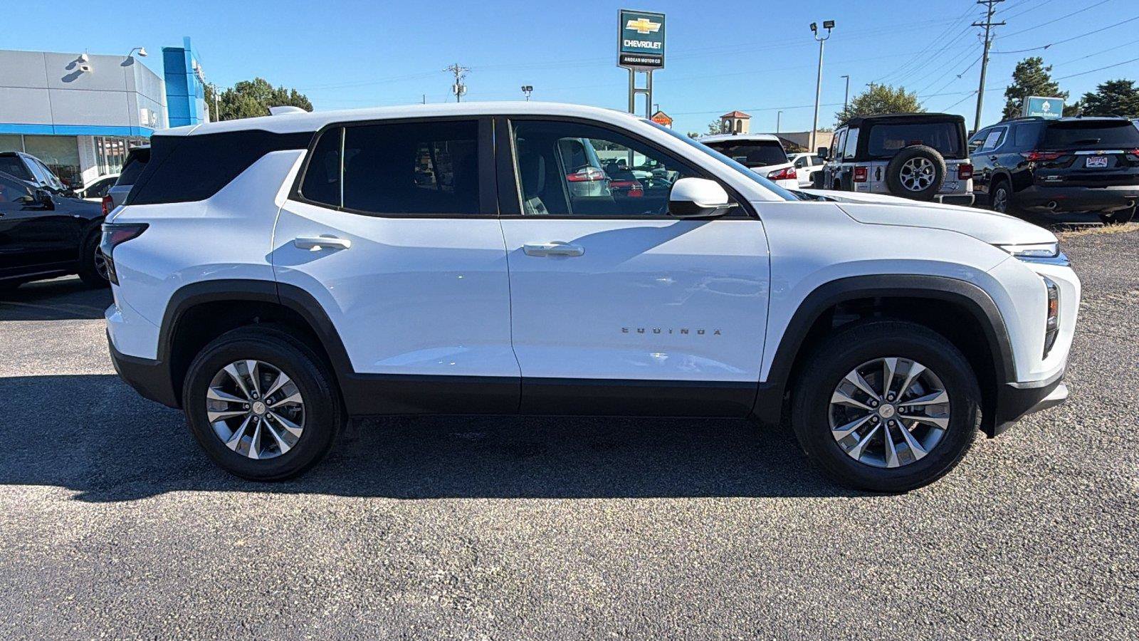 New 2027 Chevrolet Equinox LT w/ Convenience Package II FWD image 6
