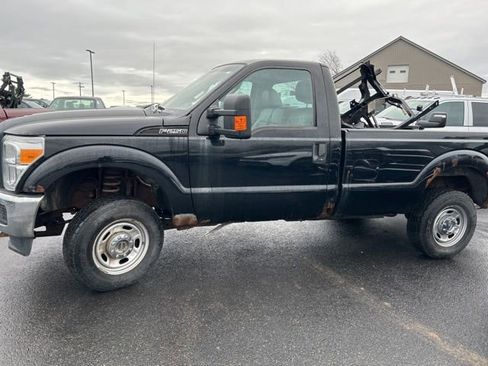 Used 2016 Ford F250 XL w/ Power Equipment Group image 4
