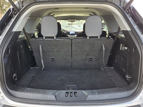 Used 2023 Ford Explorer XLT w/ Equipment Group 202A image 10