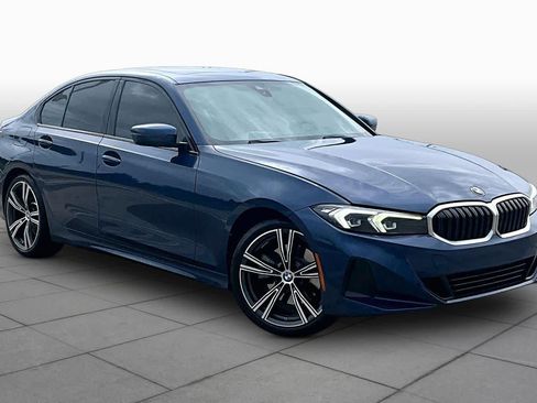 Used 2023 BMW 330i Sedan w/ Driving Assistance Package RWD image 2