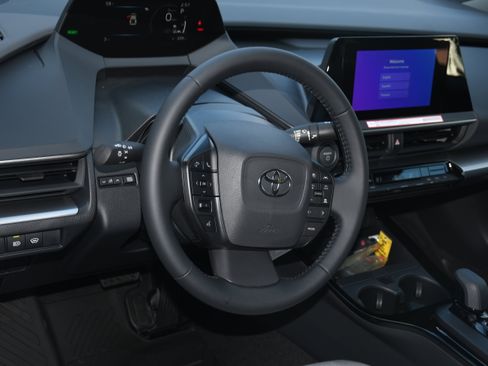 New 2026 Toyota Prius LE image 4