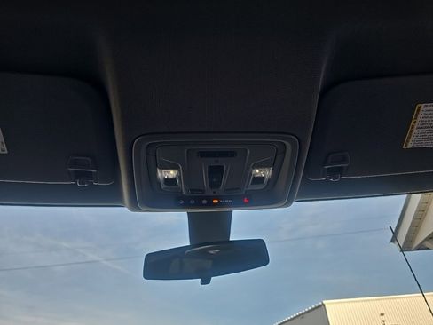 Used 2022 Chevrolet Silverado 2500 LT w/ Convenience Package image 29