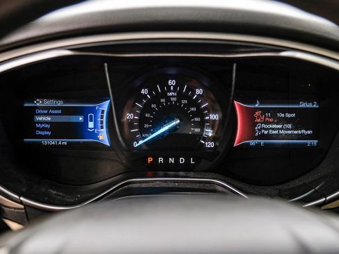 Used 2014 Ford Fusion SE FWD image 23