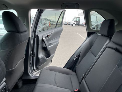 Used 2025 Toyota RAV4 LE image 38